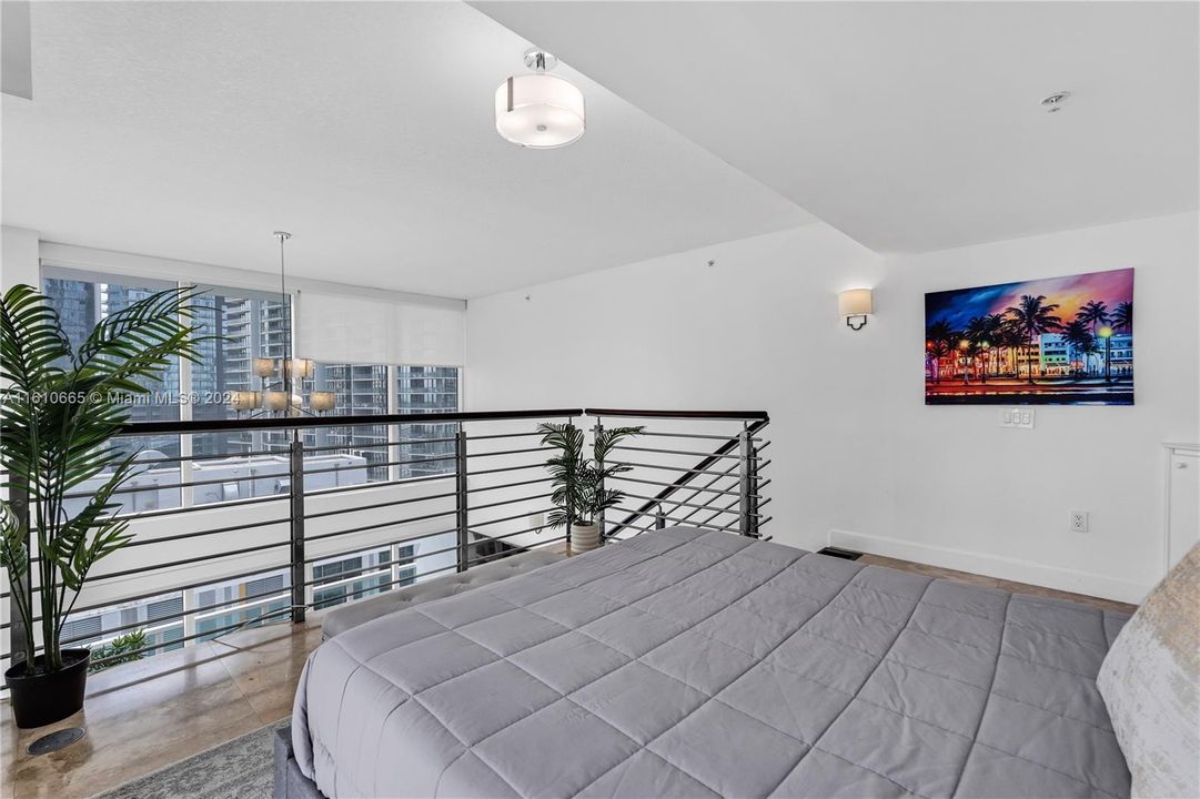 For Sale: $780,000 (2 beds, 2 baths, 1289 Square Feet)