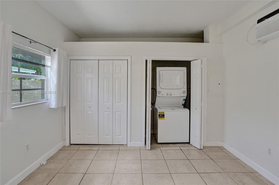 Studio/efficiency with washer and dryer inside unit and one assigned parking.