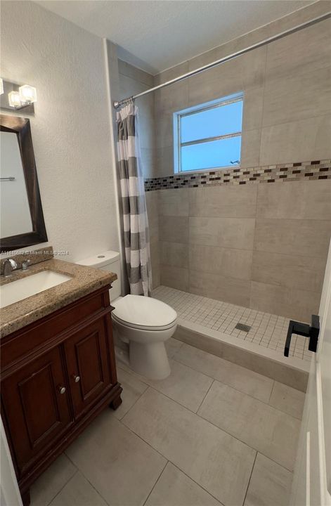 Active With Contract: $3,400 (3 beds, 2 baths, 0 Square Feet)