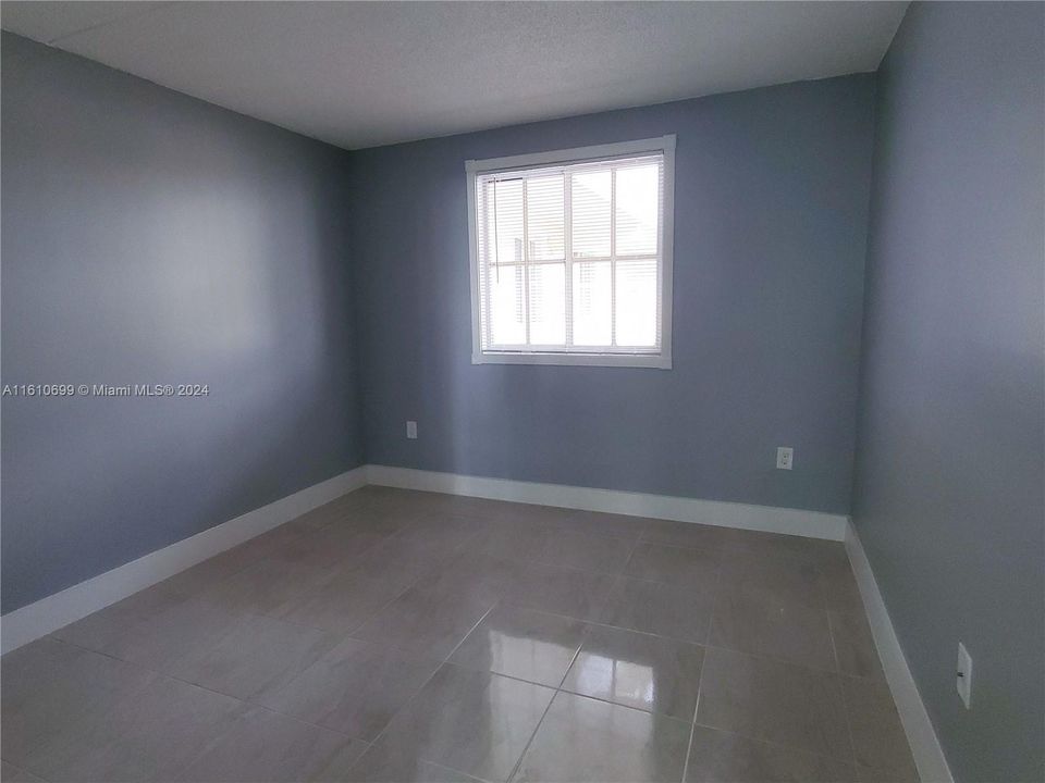 For Rent: $2,900 (3 beds, 2 baths, 1255 Square Feet)