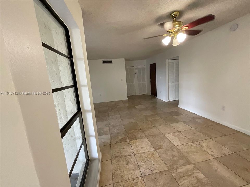 For Rent: $2,600 (2 beds, 2 baths, 1200 Square Feet)