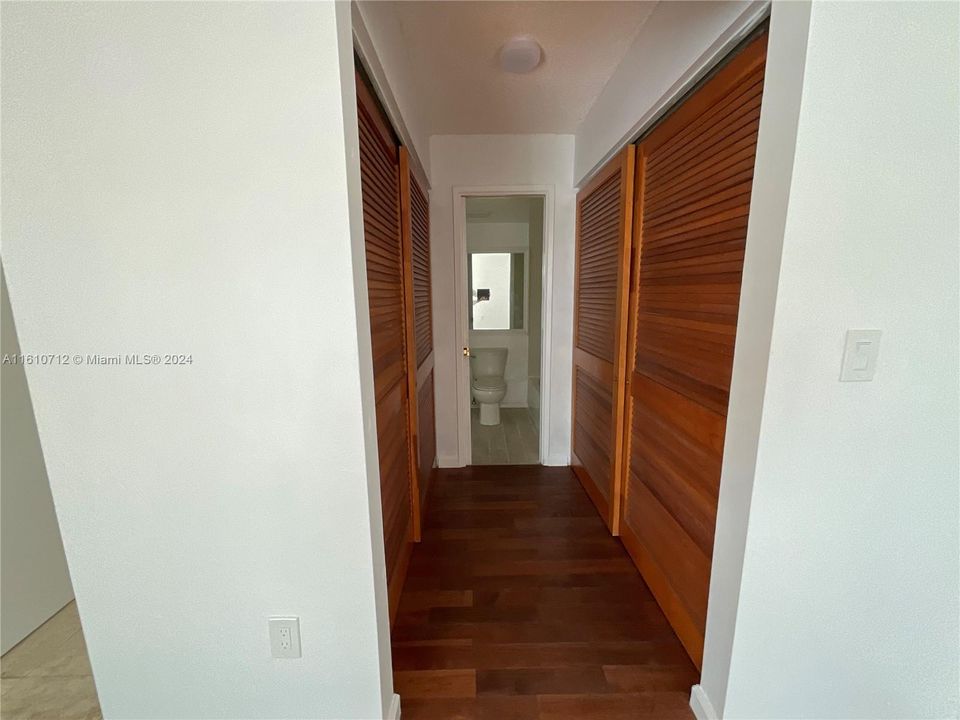 For Rent: $2,600 (2 beds, 2 baths, 1200 Square Feet)