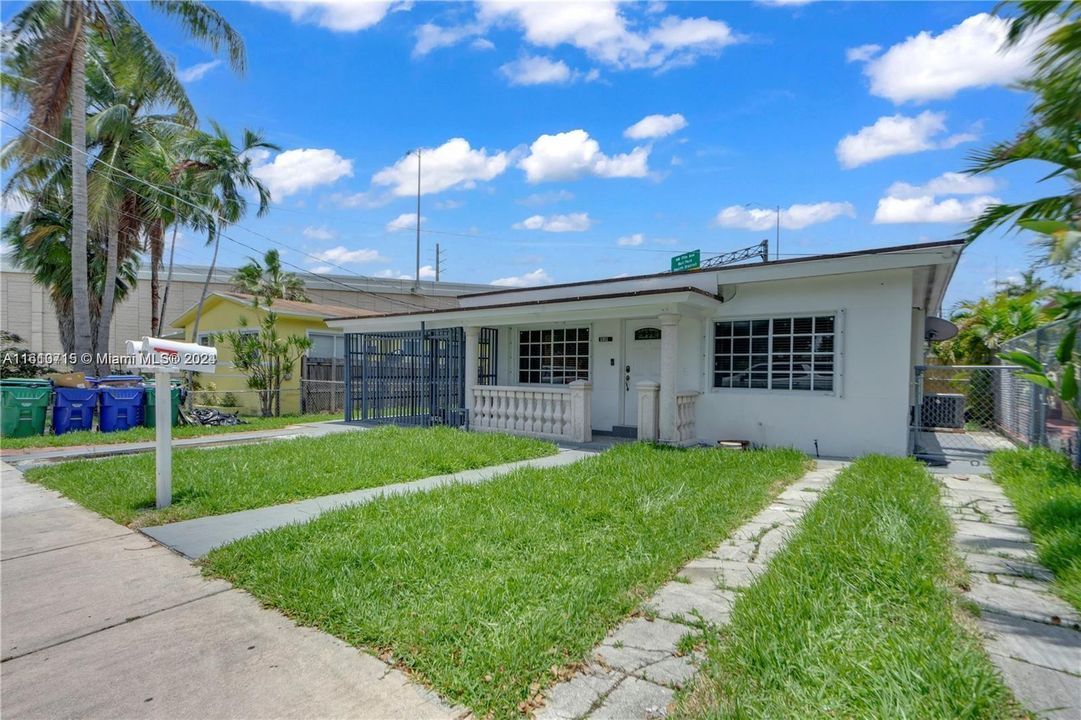 En Venta: $724,900 (0 camas, 0 baños, 1797 Pies cuadrados)