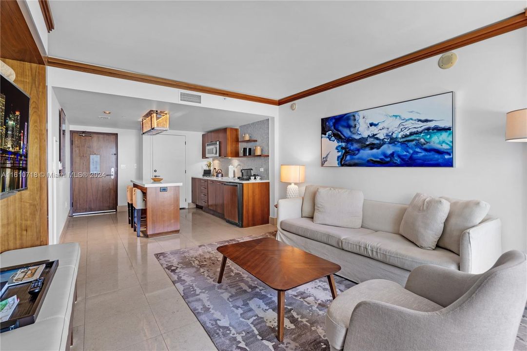 For Sale: $765,000 (1 beds, 1 baths, 780 Square Feet)