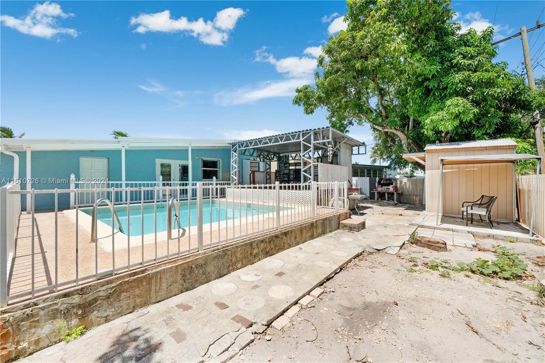 For Sale: $540,000 (4 beds, 2 baths, 1224 Square Feet)