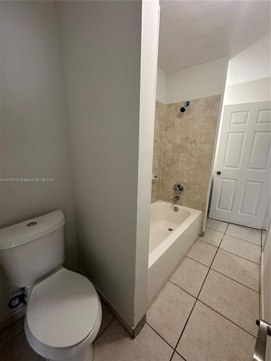 For Rent: $1,700 (2 beds, 1 baths, 903 Square Feet)