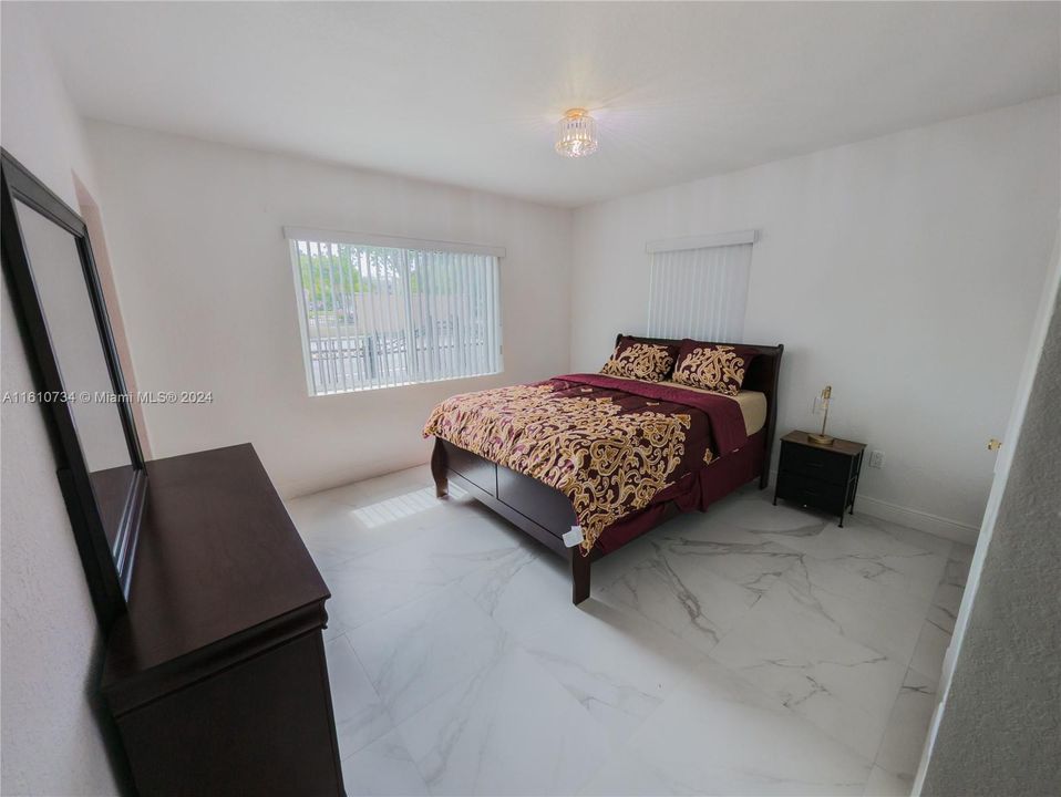 For Rent: $2,700 (2 beds, 2 baths, 946 Square Feet)