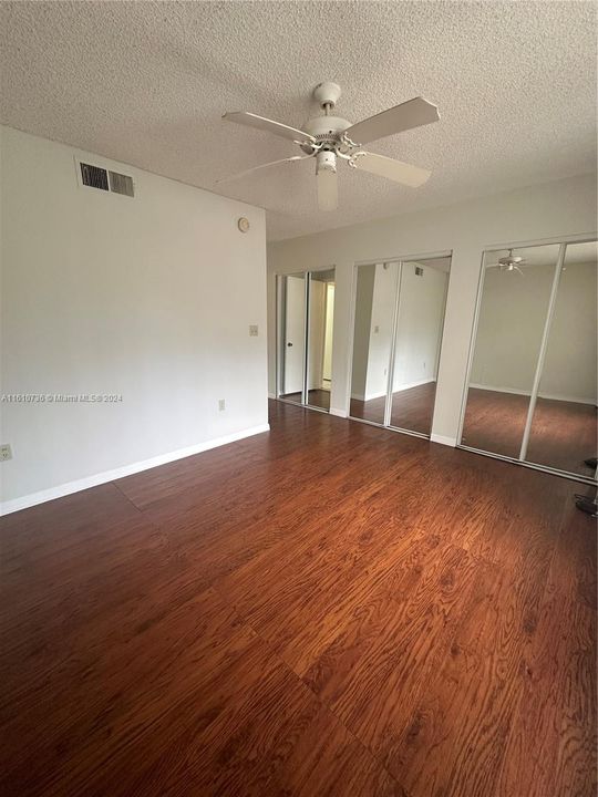 For Rent: $1,600 (1 beds, 1 baths, 720 Square Feet)