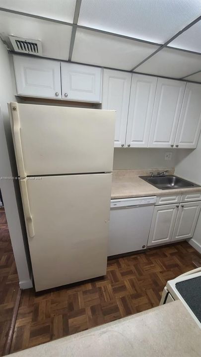 For Rent: $1,500 (1 beds, 1 baths, 650 Square Feet)