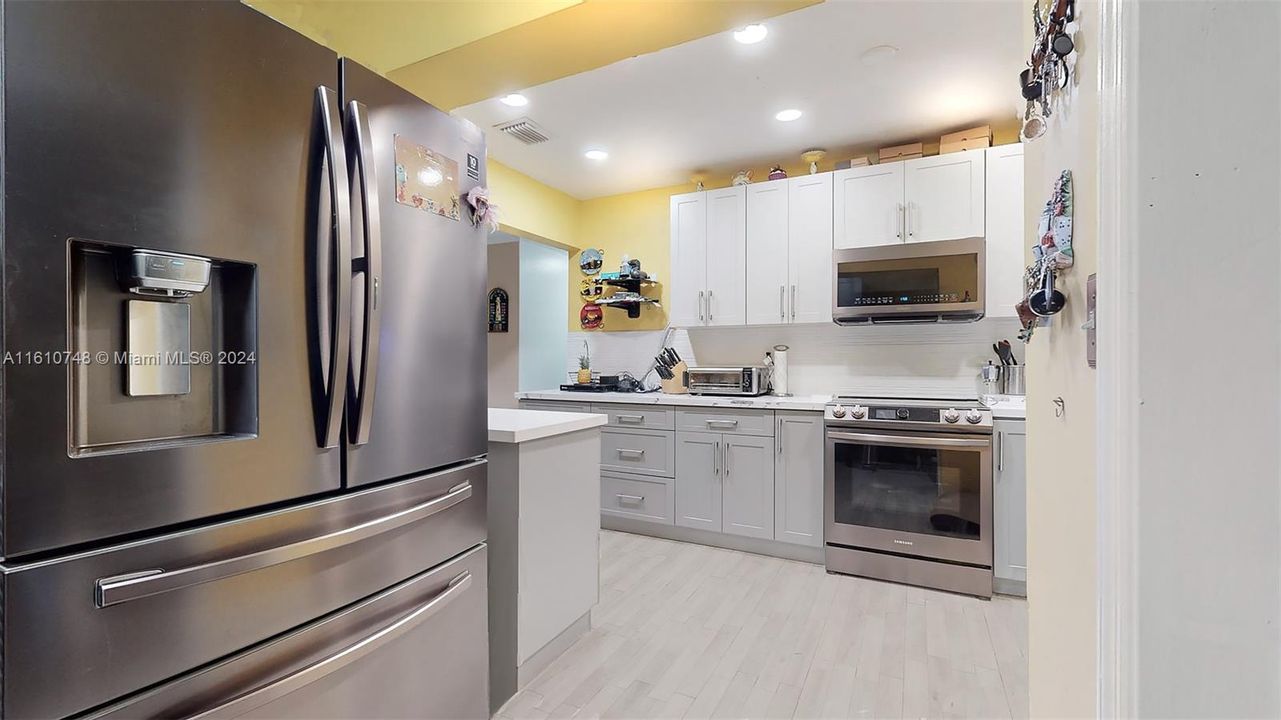 Active With Contract: $599,000 (4 beds, 2 baths, 1886 Square Feet)