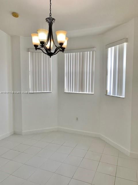 For Rent: $2,200 (3 beds, 2 baths, 1076 Square Feet)