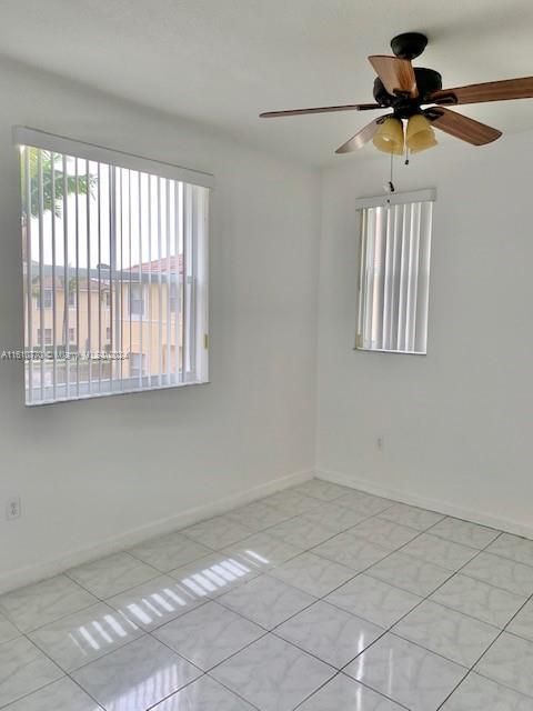 For Rent: $2,200 (3 beds, 2 baths, 1076 Square Feet)