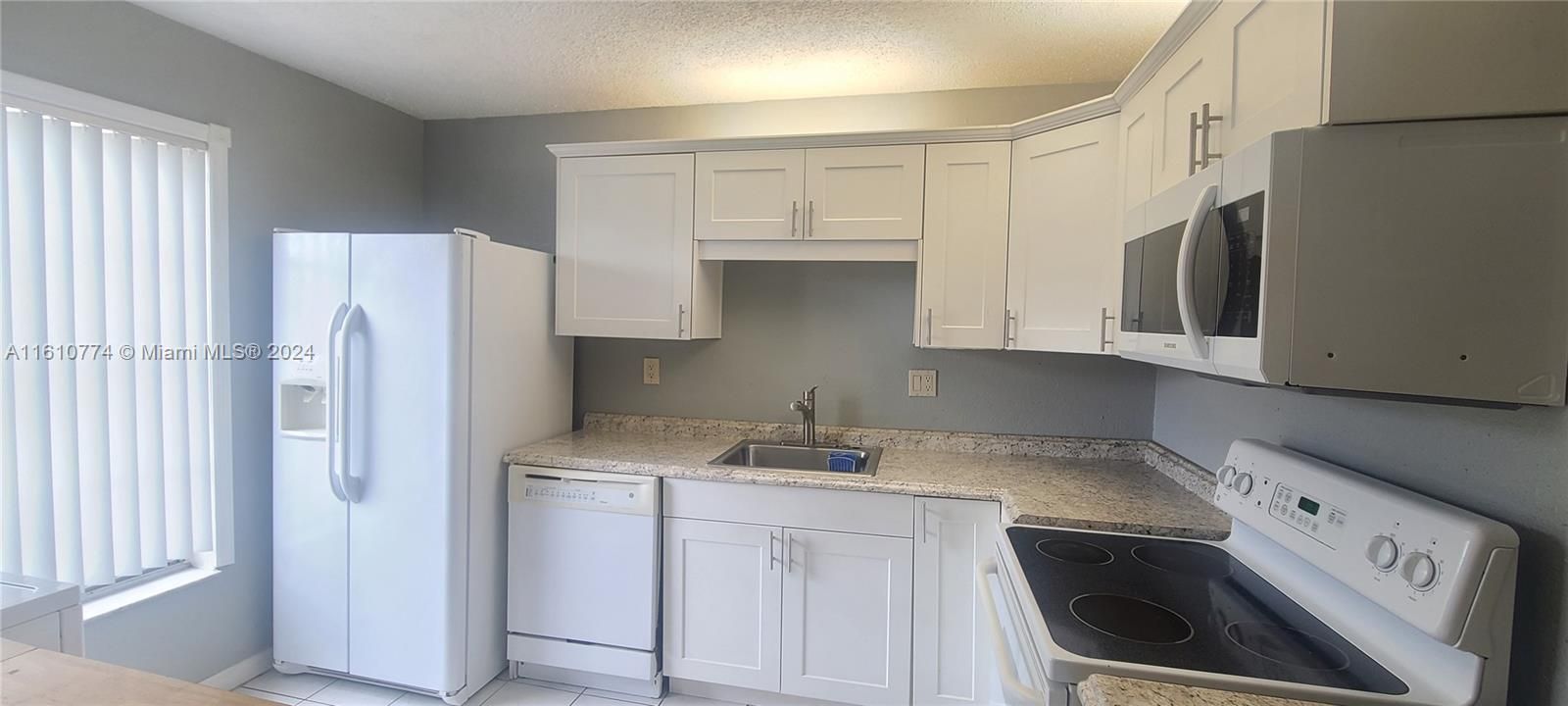 Recently Rented: $2,475 (2 beds, 2 baths, 1310 Square Feet)