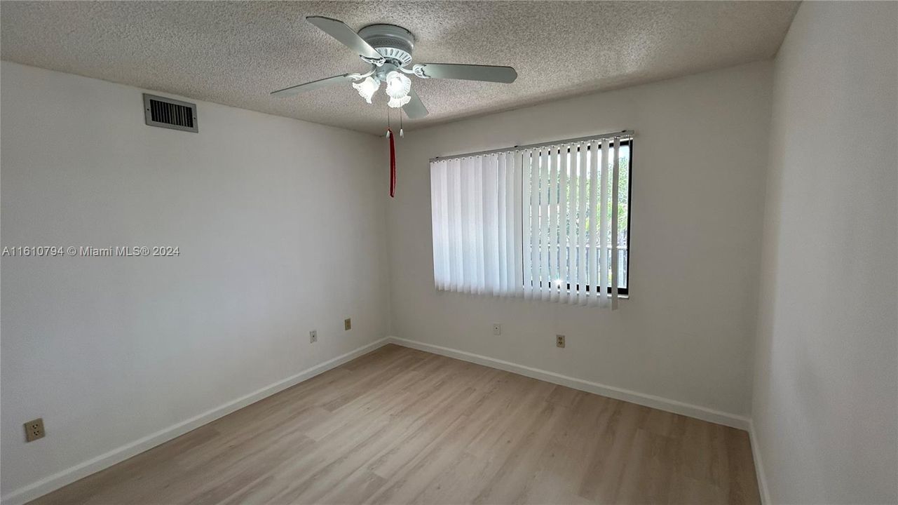 For Rent: $2,300 (2 beds, 2 baths, 1294 Square Feet)