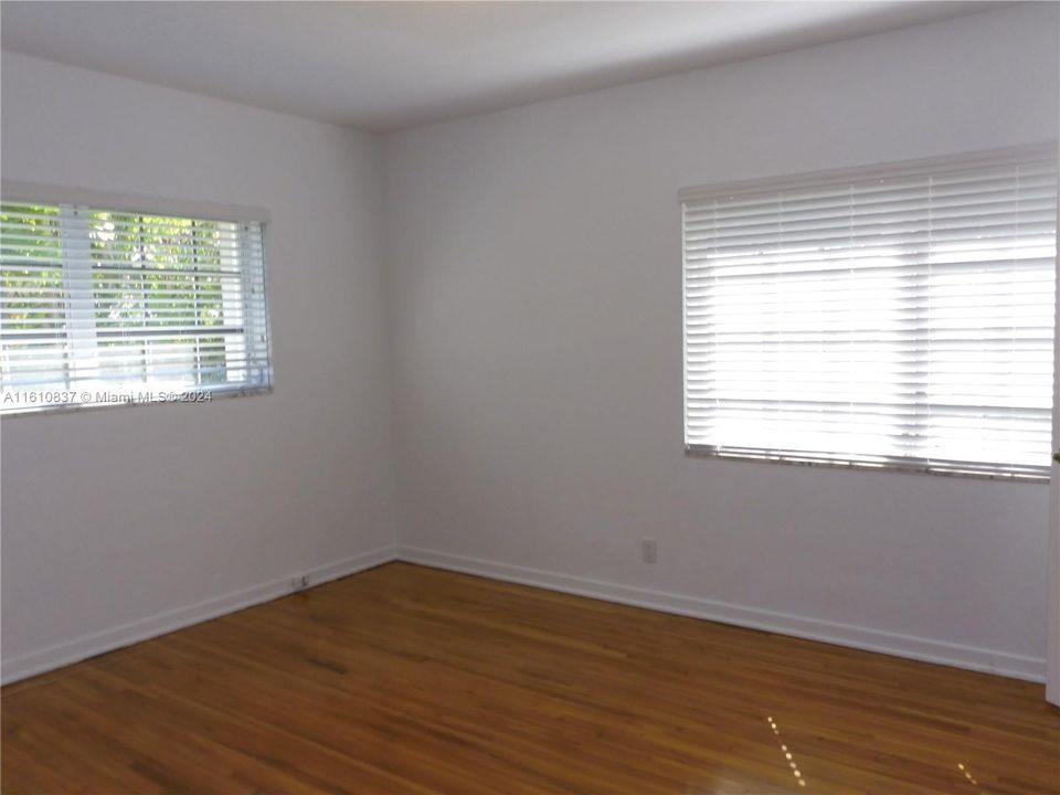 For Rent: $7,000 (3 beds, 2 baths, 2535 Square Feet)