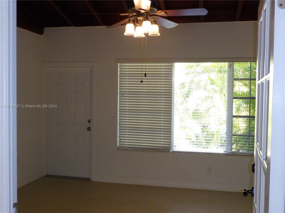 For Rent: $7,000 (3 beds, 2 baths, 2535 Square Feet)