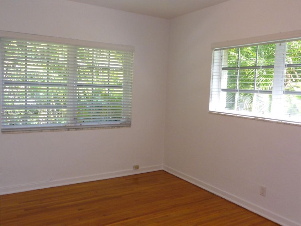 For Rent: $7,000 (3 beds, 2 baths, 2535 Square Feet)