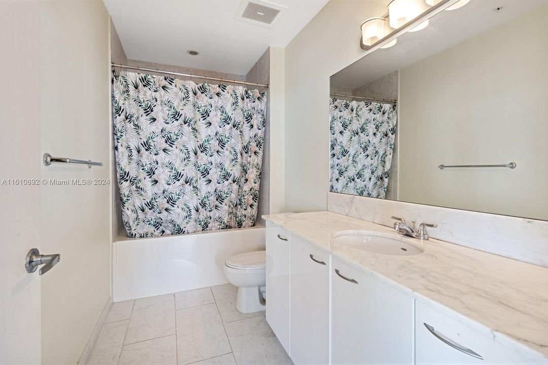 For Sale: $515,000 (2 beds, 2 baths, 1153 Square Feet)