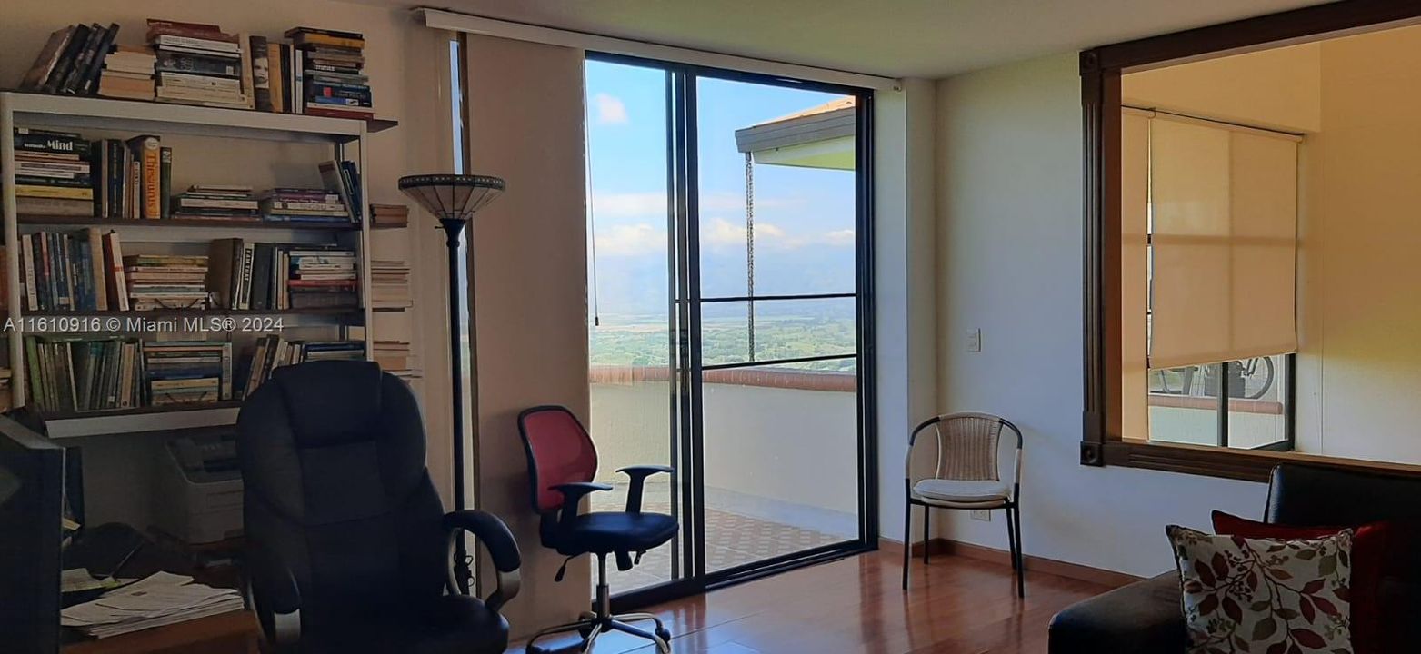 En Venta: $359,000 (3 camas, 3 baños, 0 Pies cuadrados)