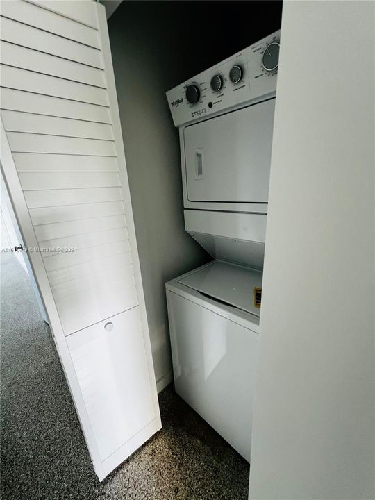 For Rent: $2,800 (2 beds, 2 baths, 1100 Square Feet)