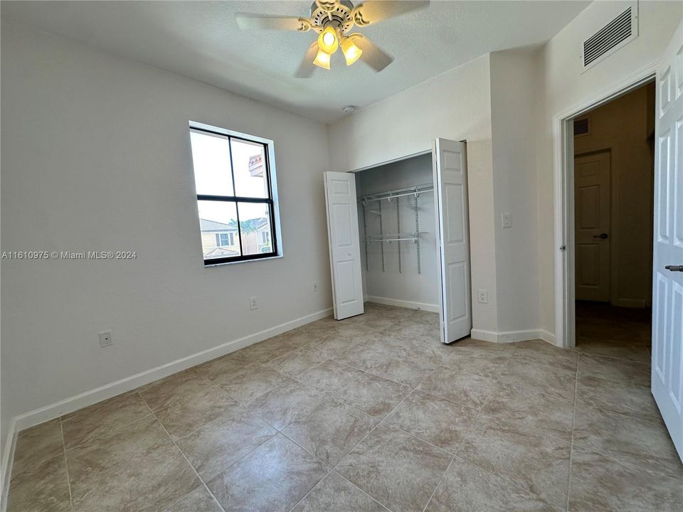 For Rent: $2,950 (3 beds, 2 baths, 1658 Square Feet)