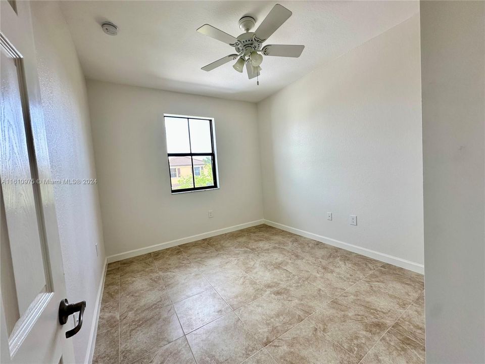 For Rent: $2,950 (3 beds, 2 baths, 1658 Square Feet)