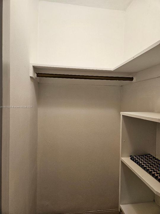 walk in closet