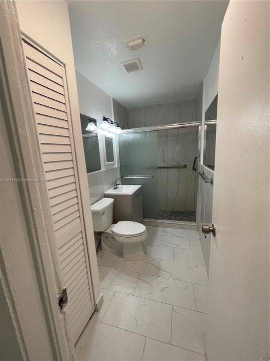 For Rent: $3,567 (4 beds, 1 baths, 2327 Square Feet)