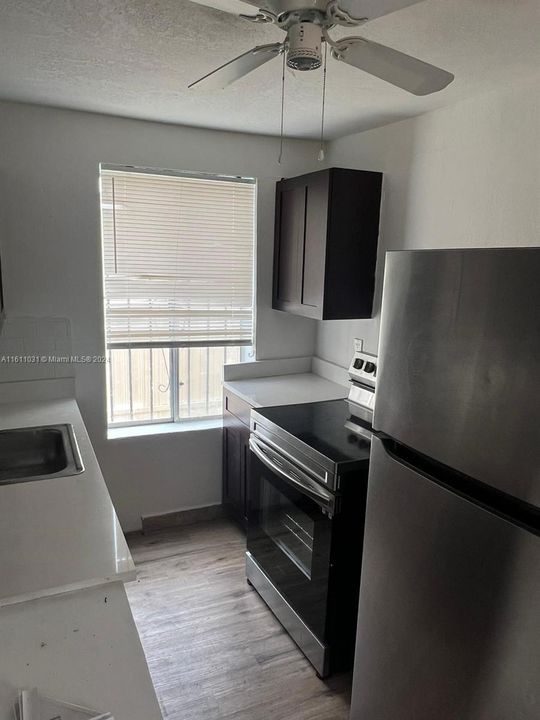 For Rent: $1,691 (1 beds, 1 baths, 500 Square Feet)