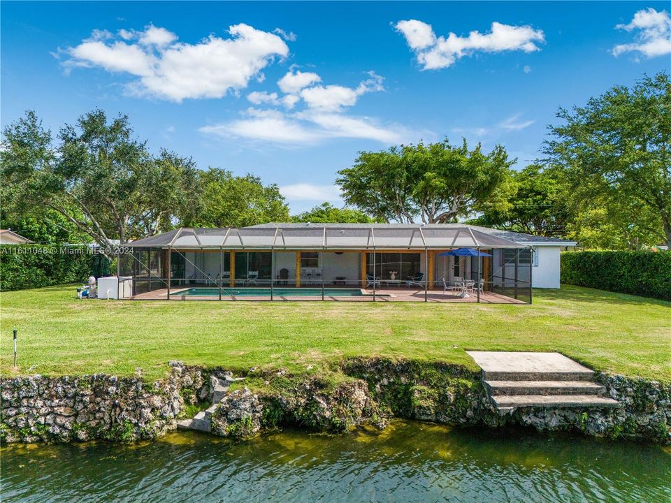 For Sale: $1,370,000 (3 beds, 2 baths, 1867 Square Feet)