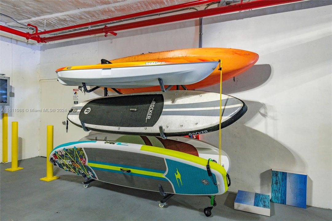 Paddleboard SUP storage