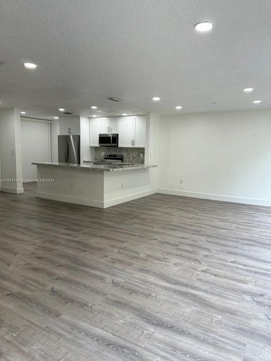 For Rent: $4,000 (3 beds, 2 baths, 1721 Square Feet)