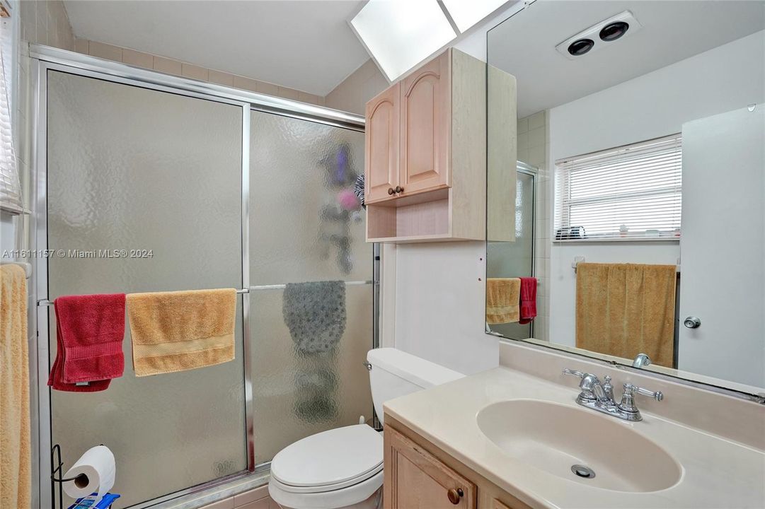 For Sale: $395,900 (2 beds, 2 baths, 1587 Square Feet)