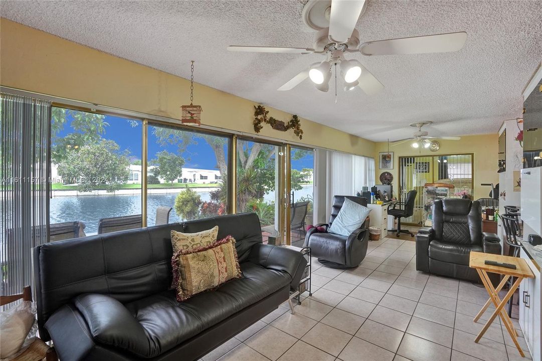 For Sale: $395,900 (2 beds, 2 baths, 1587 Square Feet)