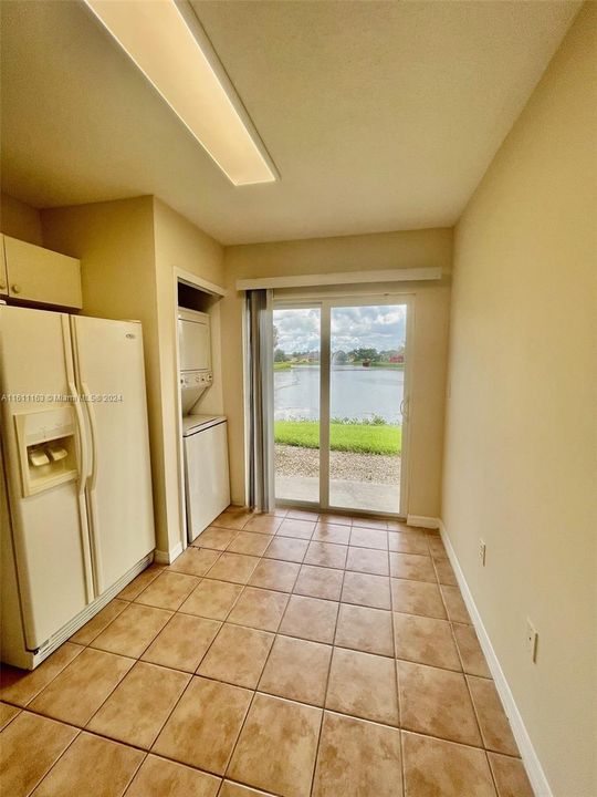 For Rent: $2,150 (2 beds, 2 baths, 920 Square Feet)