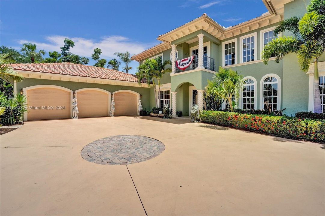 For Sale: $4,345,500 (4 beds, 4 baths, 4560 Square Feet)