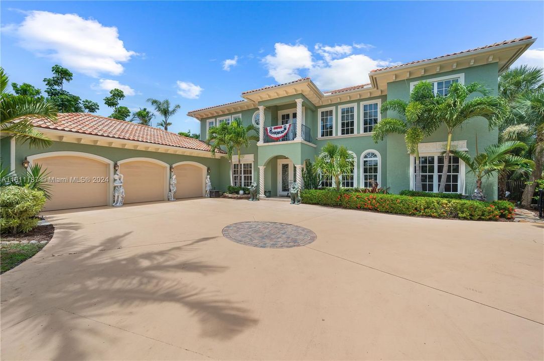 For Sale: $4,449,000 (4 beds, 4 baths, 4560 Square Feet)