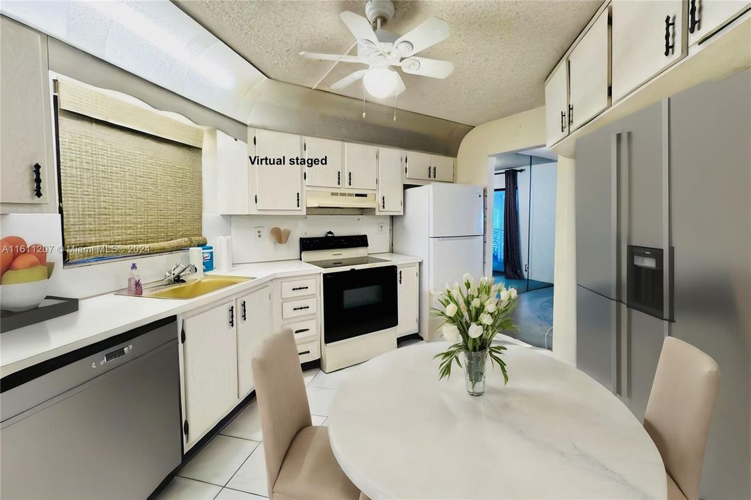 For Sale: $150,000 (2 beds, 2 baths, 1120 Square Feet)