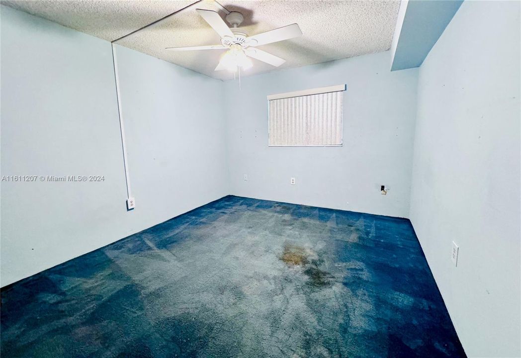 guest bedroom room