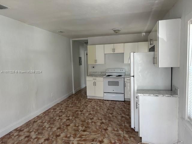 For Rent: $1,375 (1 beds, 1 baths, 1340 Square Feet)