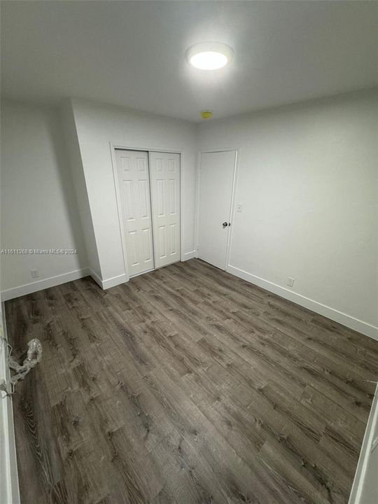 For Rent: $1,850 (1 beds, 1 baths, 900 Square Feet)