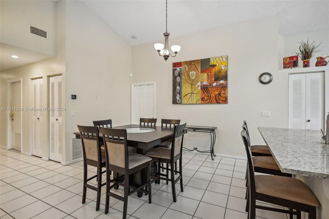 For Sale: $479,900 (3 beds, 2 baths, 1466 Square Feet)