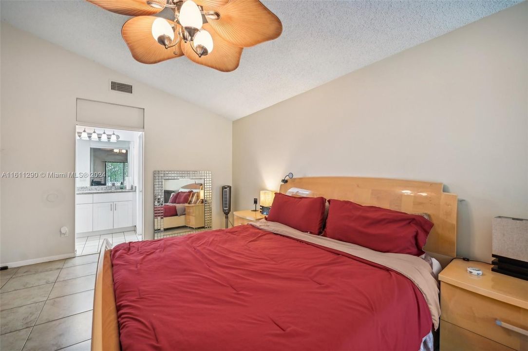 For Sale: $479,900 (3 beds, 2 baths, 1466 Square Feet)