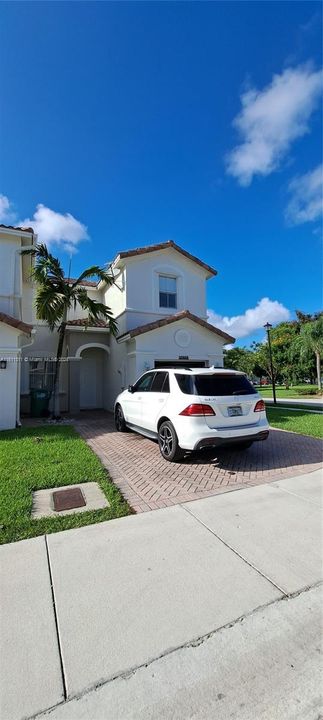 For Sale: $460,000 (3 beds, 2 baths, 1459 Square Feet)