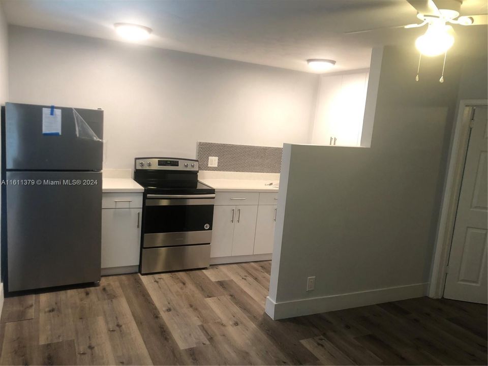 Recently Rented: $1,695 (1 beds, 1 baths, 0 Square Feet)