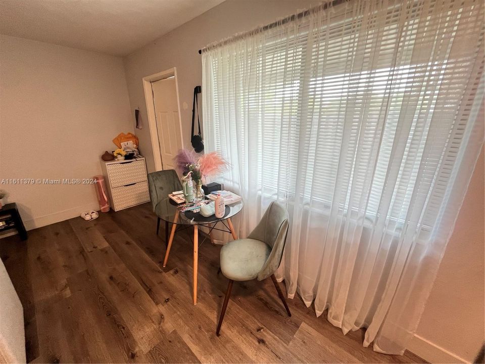 For Rent: $1,750 (1 beds, 1 baths, 0 Square Feet)