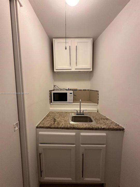 For Rent: $1,500 (1 beds, 1 baths, 1311 Square Feet)