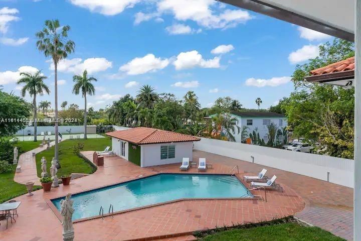 En Venta: $3,399,000 (10 camas, 6 baños, 5116 Pies cuadrados)