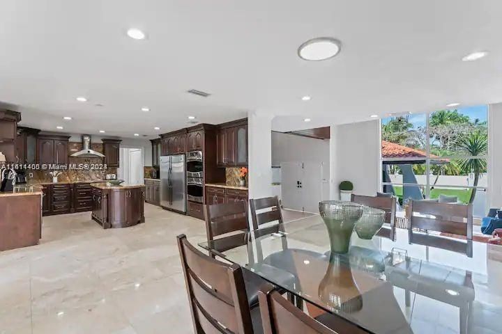 En Venta: $3,399,000 (10 camas, 6 baños, 5116 Pies cuadrados)