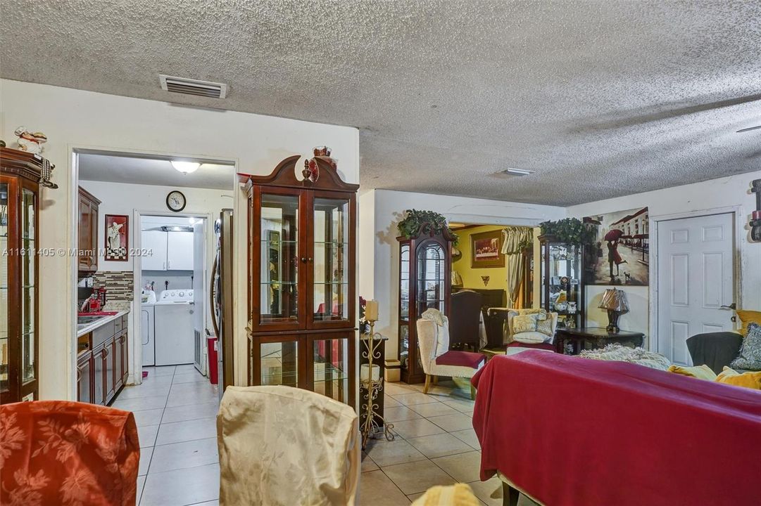 For Sale: $540,000 (4 beds, 2 baths, 2290 Square Feet)